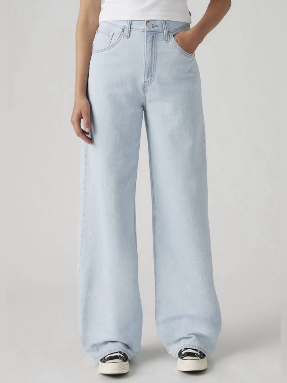 NWOT Levi’s Cinch Baggy Lightweight Women’s Jeans